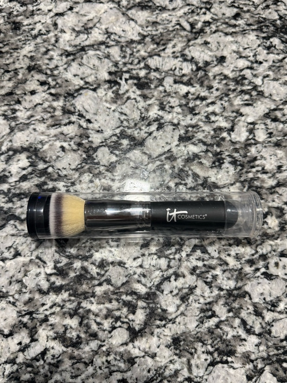NEW HEAVENLY LUXE FLAT TOP BUFFING FOUNDATION BRUSH #6